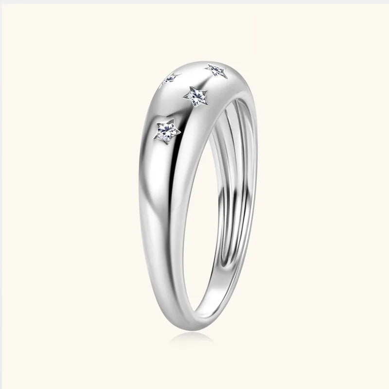 Anel Chunky Moissanite Dourado – Prata 925 com Cravação Luxo