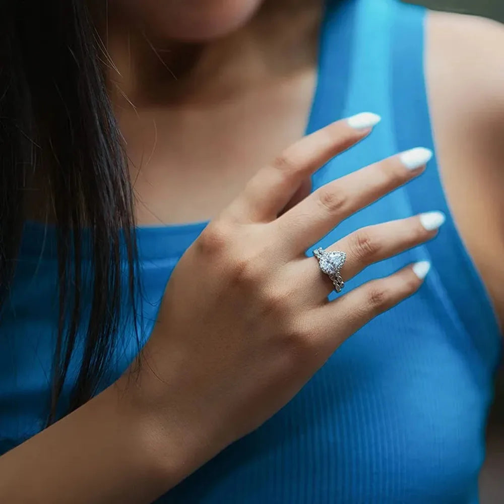 Par de Anéis em Prata 925 com Zircônia Gota 1.5cm