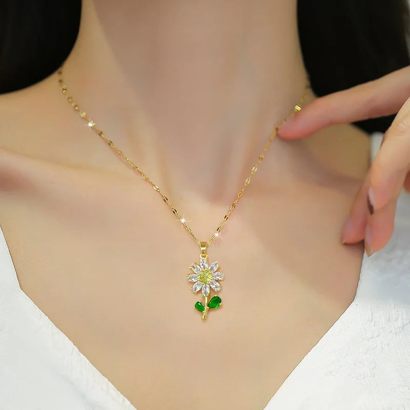Conjunto Colar e Brincos com Flor em Aço Inoxidável