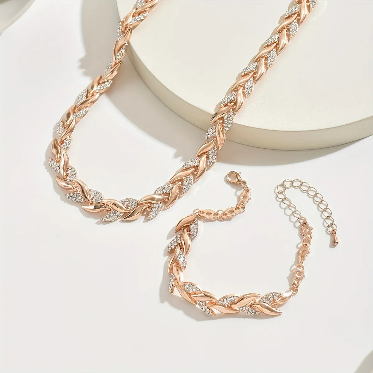Conjunto Elegante Espinha de Peixe com Strass