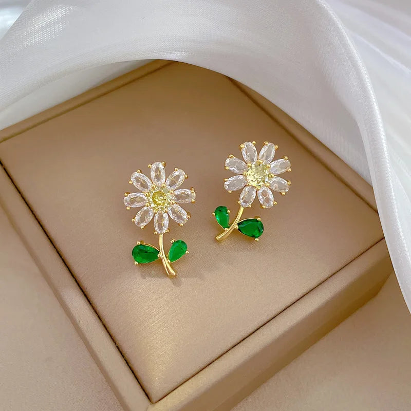 Conjunto Colar e Brincos com Flor em Aço Inoxidável