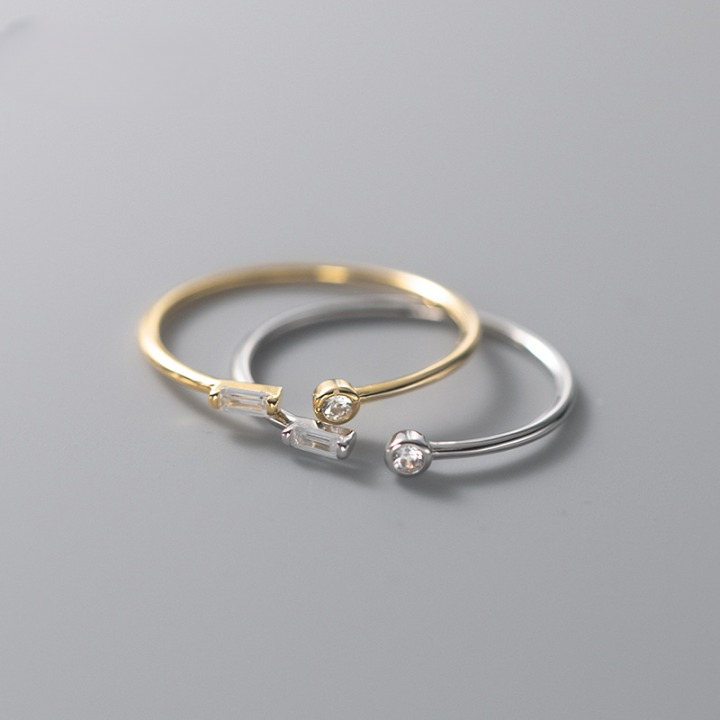 Anel Fino Ajustável em Prata 925 com Zircônia – Banhado a Ouro 14K
