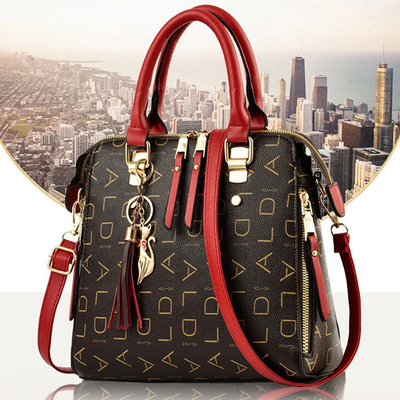 Bolsa Feminina com Letras– Bolsa de Mão  Couro PU,