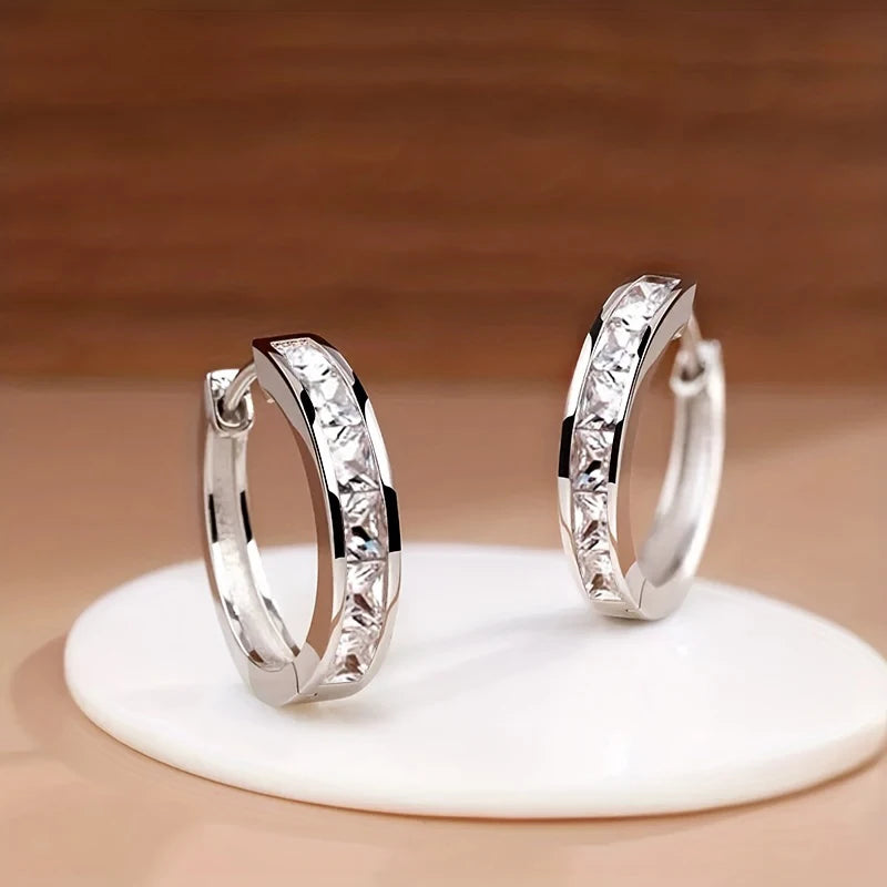 Argola Clássica com Zircônias