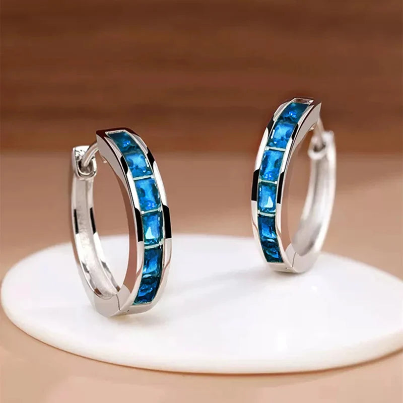Argola Clássica com Zircônias