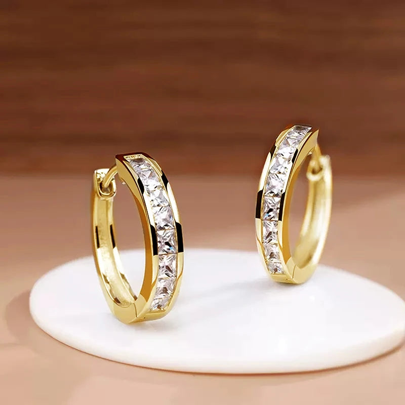 Argola Clássica com Zircônias