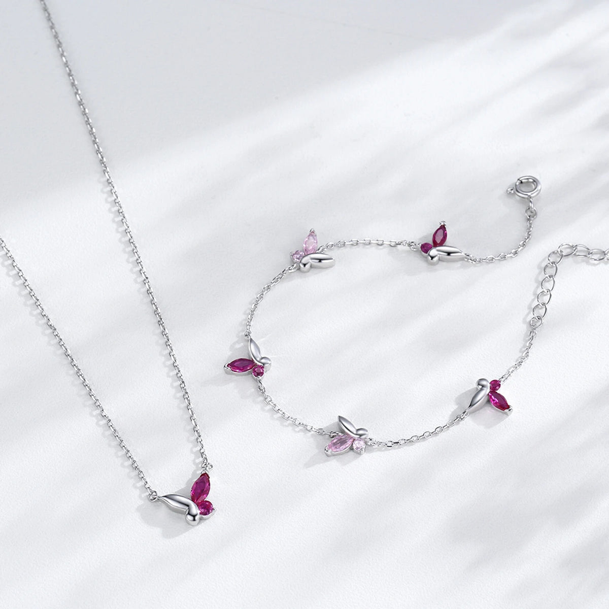 Conjunto Feminino Borboleta Rosa – Colar e Pulseira em Prata 925