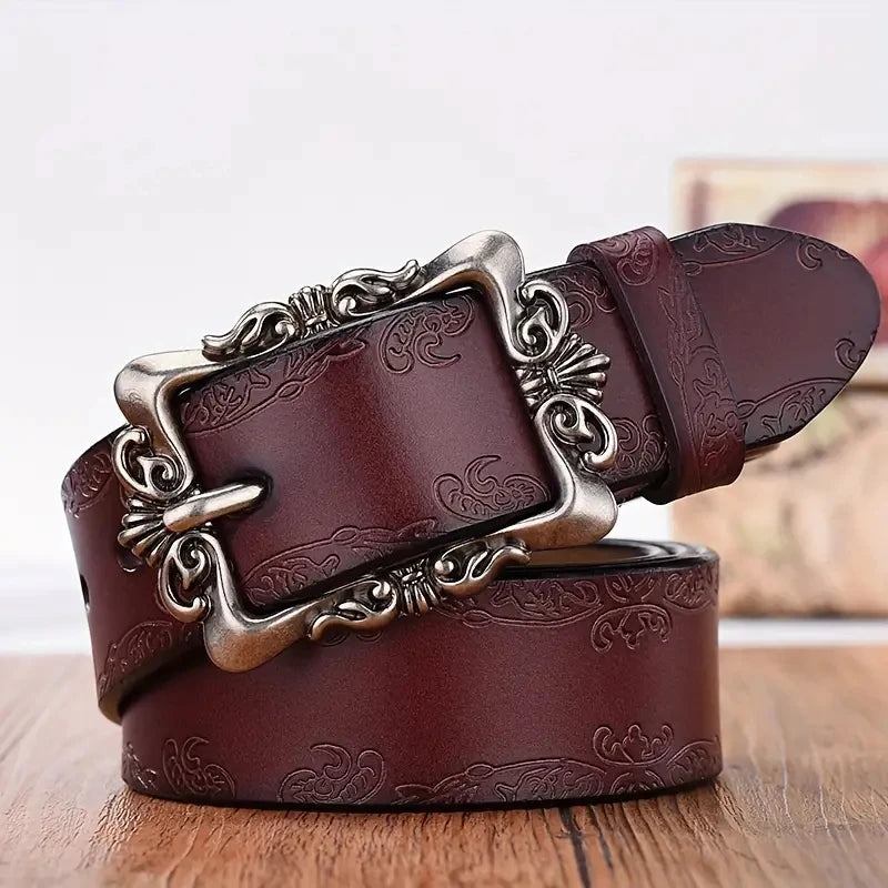 Cinto de Couro Feminino com Detalhe Entalhado